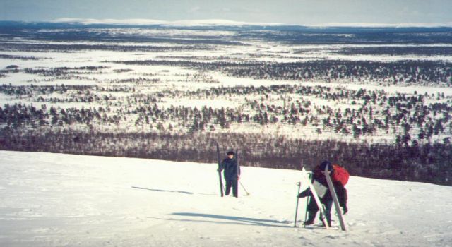 Nousu Stuorrabogoaiville oli jyrk�npuoleinen, ja niinh�n se oli sitten laskukin...